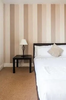 **** Aparthotel Park Lane City Apartments London United Kingdom